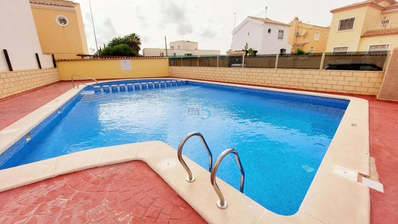 2 Bedroom House In Cabo Roig Orihuela Exterior photo